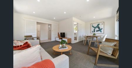 Cul-de-Sac Family home - Photo 4