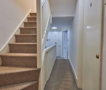 5 bedroom terraced house to rent - Photo 2