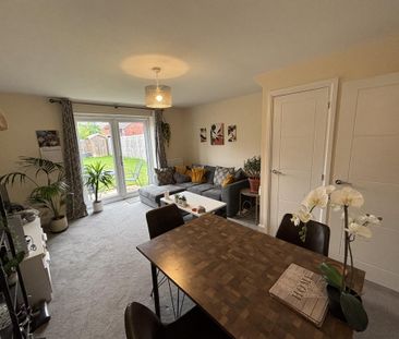 2 bedroom property to rent - Photo 1