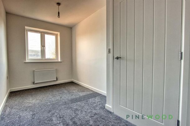 2 bed End Terrace, - Photo 1