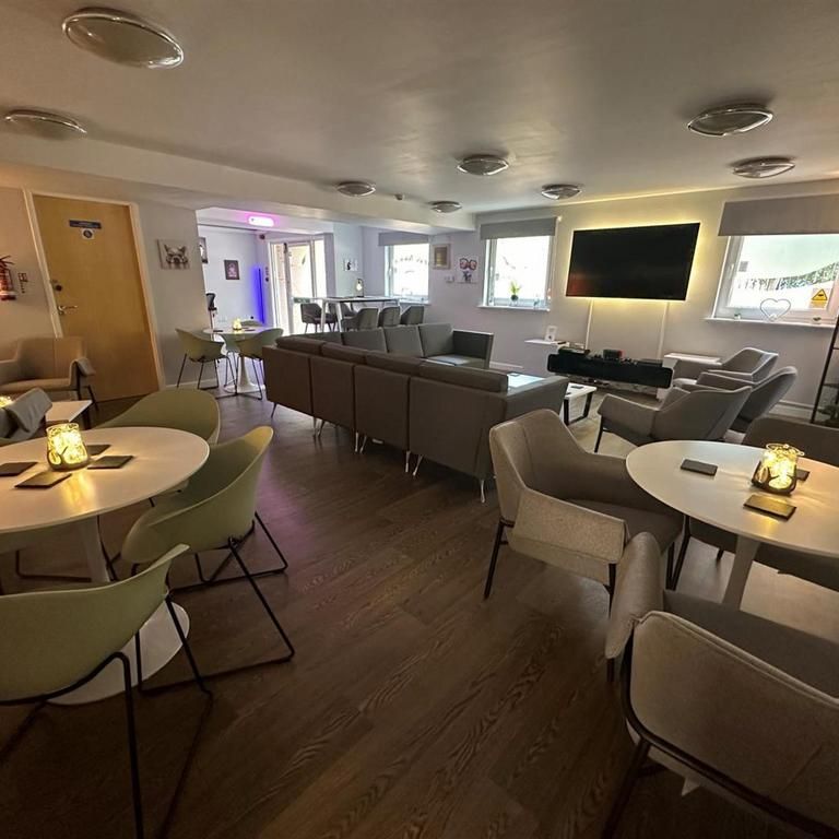 1 bedroom in a flat share to rent - Photo 1