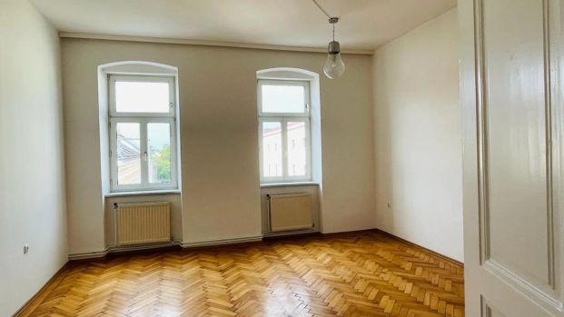 Freundliche, helle 3-Zimmerwohnung zwischen Zentrum und Bahnhof Hollabrunn gelegen! - Photo 1