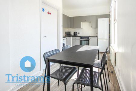 1 bed Shared Flat for Rent - Photo 2