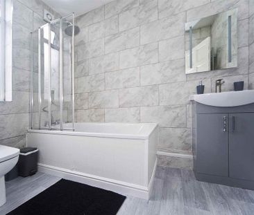 3 bedroom terraced house to rent - Photo 2