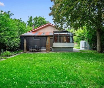 For Lease - 95 Murray Drive, Aurora, Ontario - Photo 5