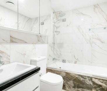 Sixth-Floor Apartment with Stunning Hinterland Views! - Photo 4