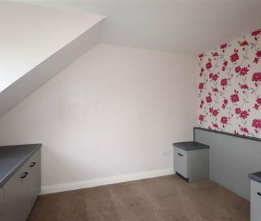 32 Ballyworfy Road, Hillsborough, BT26 6LR - Photo 4