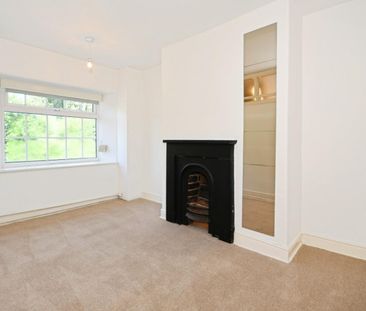 3 bedroom House To Let - Photo 3