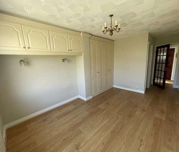 Curlew Road, Porthcawl, CF36 - Photo 3