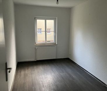 Umzug gefällig? 3,5-Zimmer-Wohnung mit Balkon in guter Stadtlage - Foto 5