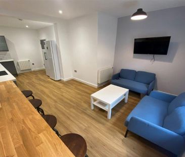 5 bedroom apartment to rent - Photo 3