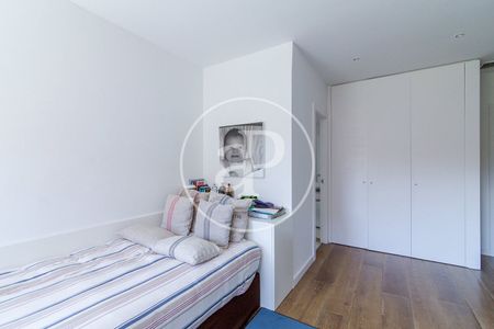 Flat for rent on Freixa Street - Photo 2