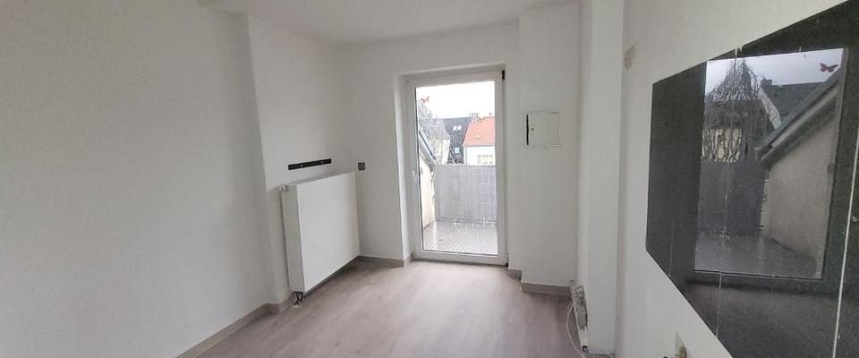 *BIRI* - 4-Raum-DG-Wohnung in Haselbrunn - Foto 1