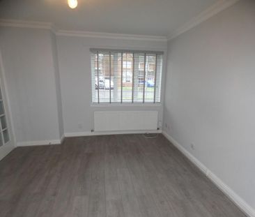 2 bedroom semi-detached house to rent - Photo 6