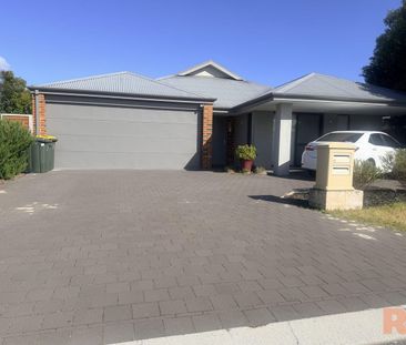 Convenient Living in a Quality Dual-Key Property - Photo 6