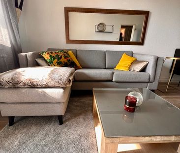 Hochwertig modern möblierte 2-Zimmerwohnun mit Südbalkon - Photo 5