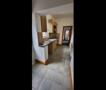 2 Bed Terraced House, Tyndale Street, LE3 - Photo 2