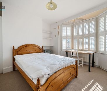 6 bedroom house to rent - Photo 1