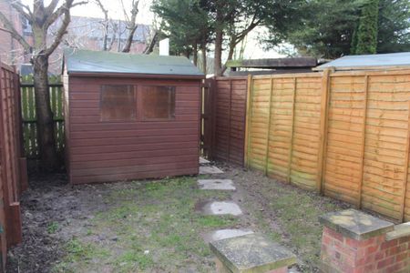 2 bedroom terraced house to rent - Photo 2