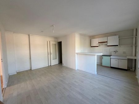 Location Appartement 3 pièces 46m² VALENCE 26000 - Photo 4