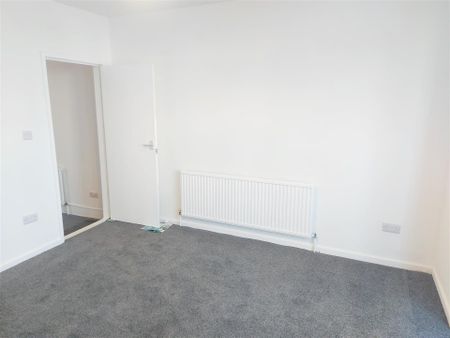 1 bedroom Maisonette to rent - Photo 3