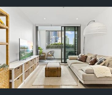Fully Furnished One Bedroom in Darling Square - Photo 1