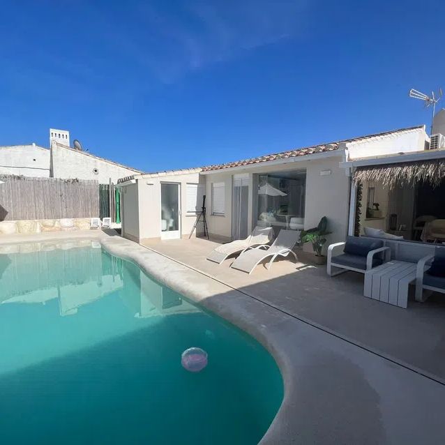 Alquiler de casa o chalet independiente en Calle Adarves de Calypso, 12 - Photo 1