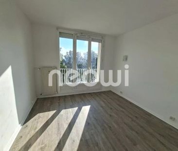Location Appartement 4 pièces 65m² VILLEFRANCHE SUR SAONE 69400 - Photo 2