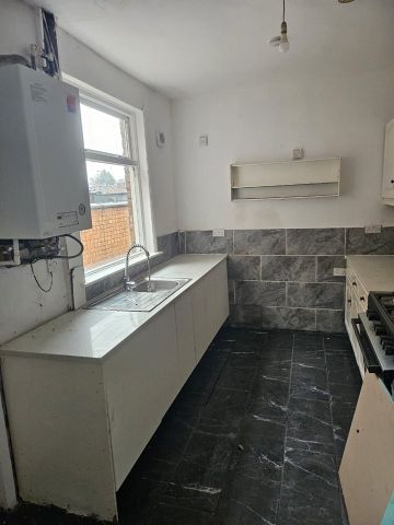 3 Bed Terraced House, Bosworth Street, M11 - Photo 4