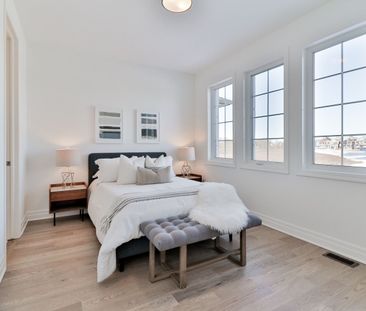 For Lease - 18 Berczy Manor Crescent, Markham, Ontario - Photo 4