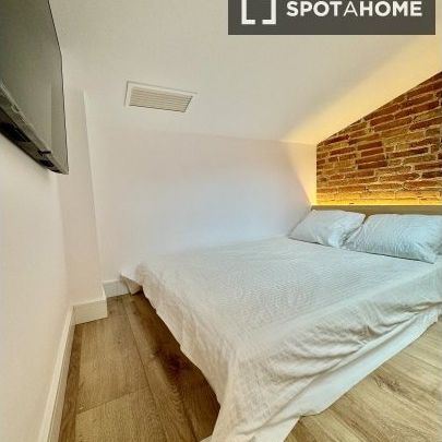 barcelona, Catalonia 08026 - Photo 1