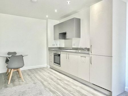 1 bedroom apartment to rent - Photo 2