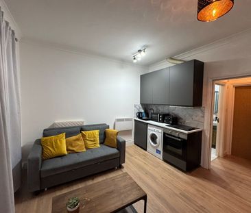 1 Bed Flat, Burdett Road, E14 - Photo 5