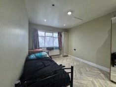 2 bed Maisonette for Rent - Photo 4