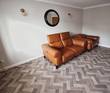 2 bedroom semi-detached house to rent - Photo 2