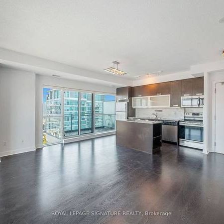 2 bed & 2 Bath - Lower Penthouse - - Photo 3