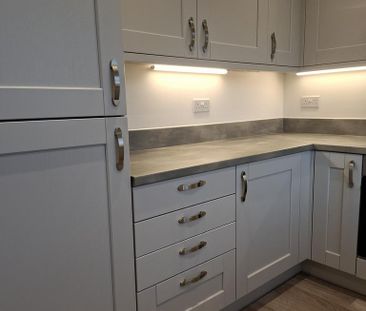 1 bedroom coach house to rent - Photo 5