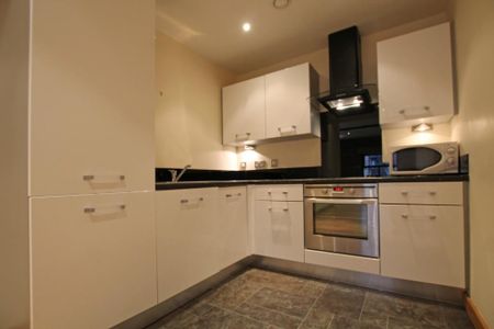 2 bedroom flat to rent - Photo 5