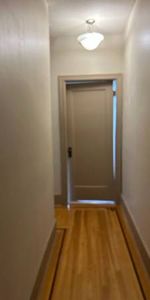 close to UBC 2 bedroom in Kerrisdale for rent - Photo 4