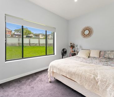 Lakeside Living! - Photo 4