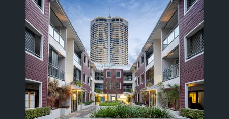 FULLY FURNISHED 2 BEDROOM, 2 BATHROOM APARTMENT! - Photo 2