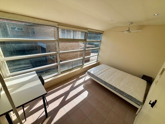 Windsor Gardens - Photo 1