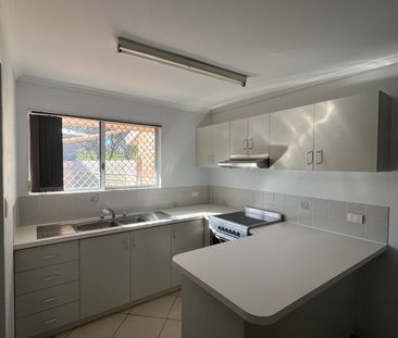 Two Bedroom Unit in Larapinta - Photo 1