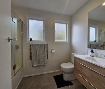 282 Mangorei Road, Merrilands, New Plymouth - Photo 2