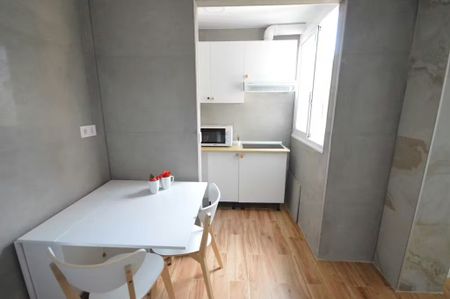 Carrer del Pintor Maella, Valencia, Valencian Community 46023 - Photo 4