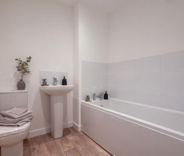 4 bedroom terraced house to rent - Photo 3