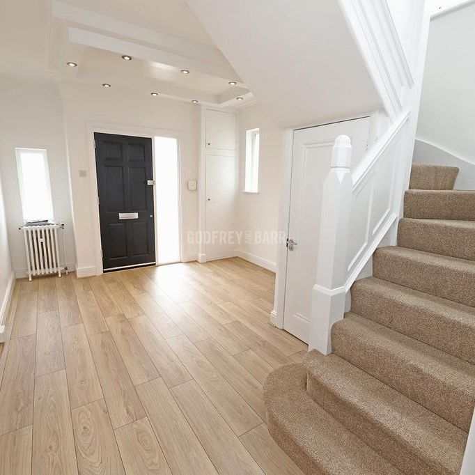 5 bedroom detached house to rent - Photo 1