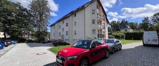 Sanierte 2-Zimmer-Wohnung mit Terrasse und Gartenanteil in Burkhardtsdorf - Photo 1