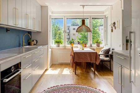 Fin, ljus trea m balkong - Foto 4