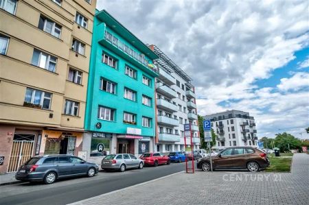 Světlý a prostorný byt 2+KK 49 m - Photo 2